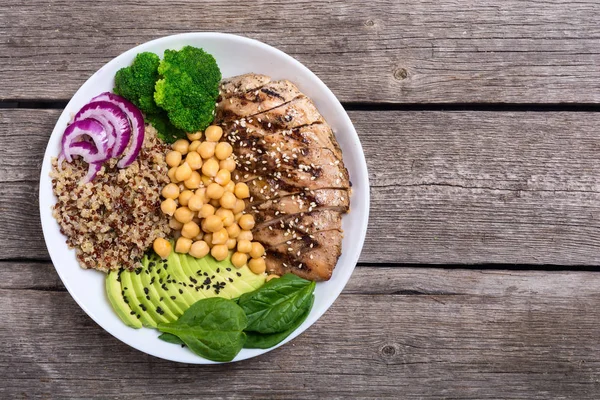 Buddha Bowl Met Broccoli Quinoa Gegrilde Kip Avocado Spinazie Gezond — Stockfoto