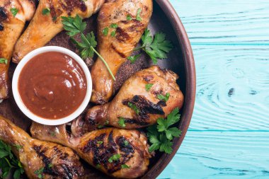 Tavuk budu barbekü gıda arka plan domates soslu ızgara