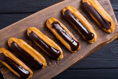 Fransız tatlı pasta çikolata ile .