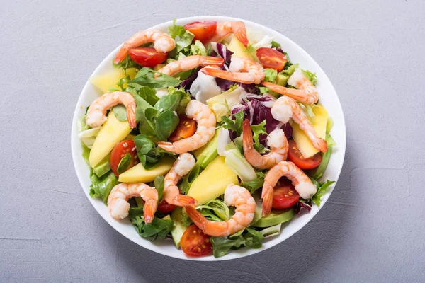 Mix Salad Shrimps Avocado Cherry Tomatoes Healthy Food Background — Stock Photo, Image