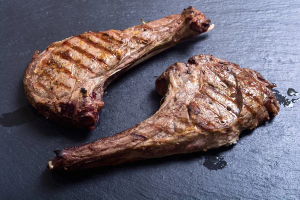 Gegrilltes Tomahawk Steak Vom Rind Bbq Essen Hintergrund Teller — Stockfoto