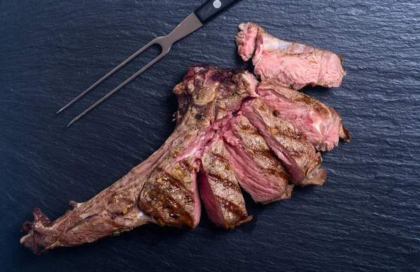 Bife Grelhado Tomahawk Churrasco Comida Fundo Prato — Fotografia de Stock