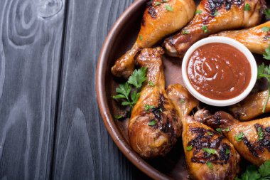 Tavuk budu barbekü gıda arka plan domates soslu ızgara