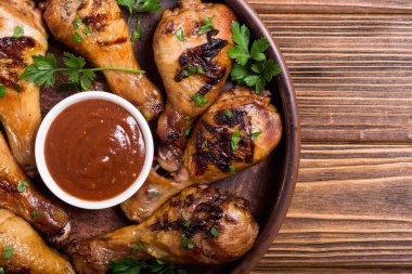 Tavuk budu barbekü gıda arka plan domates soslu ızgara