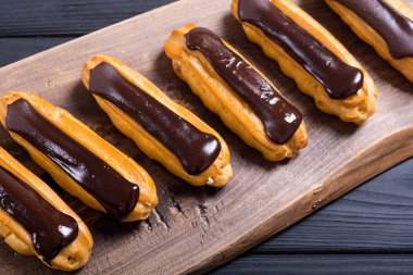 Fransız tatlı pasta çikolata ile .