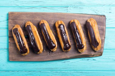 Fransız tatlı pasta çikolata ile .