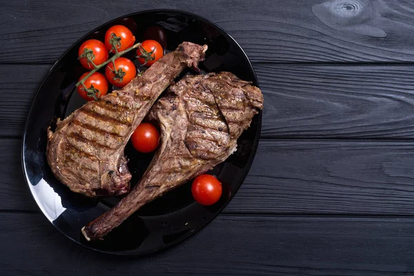 Grilled Beef Tomahawk Steak Bbq Food Background Plate — Stock Photo, Image
