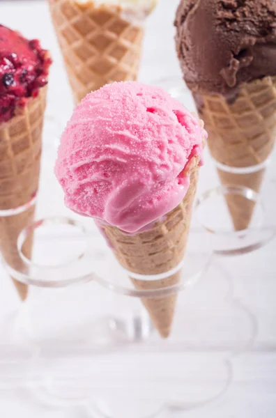 Cones de waffle de gelado — Fotografia de Stock