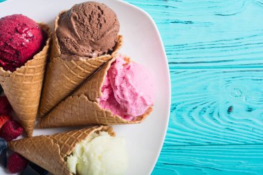 dondurma waffle koniler 