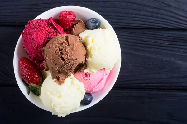 Mistura de bola de sorvete — Fotografia de Stock