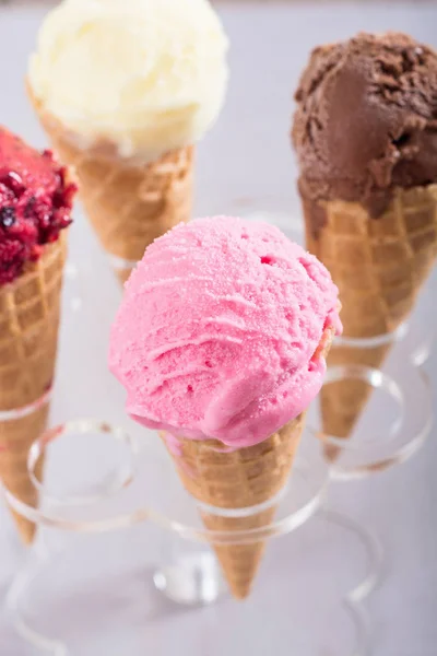 Cones de waffle de gelado — Fotografia de Stock