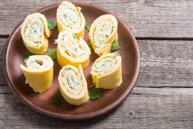 Ev yapımı Yumurta omlet rulo 