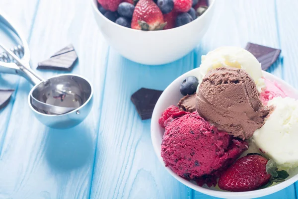 Mischung aus Eiskugel — Stockfoto