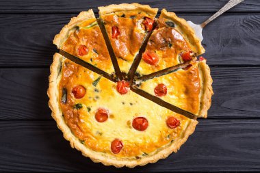 Domates ile Ispanak Quiche lorraine