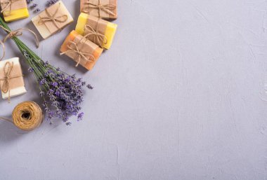 Lavander ile el yapımı doğal sabun 