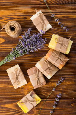 Lavander ile el yapımı doğal sabun 