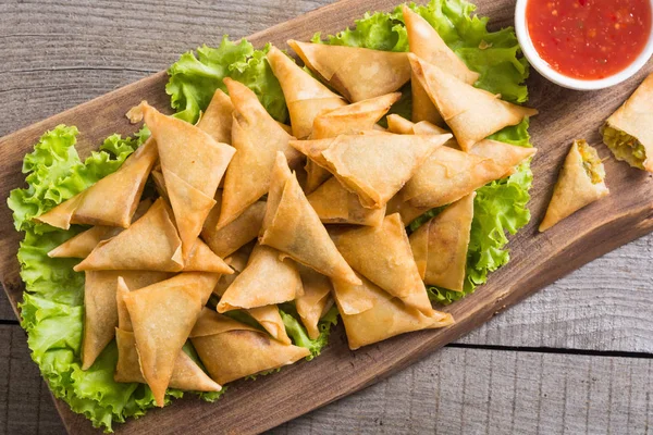 Geleneksel Asya vejetaryen gıda samosa