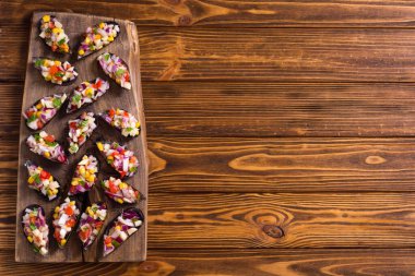 Choros a la chalaca. Midyeli geleneksel Peru yemekleri