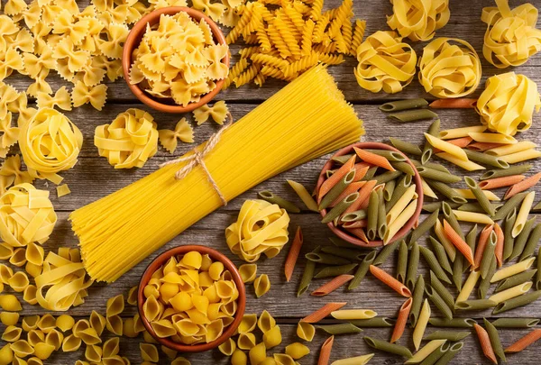 Antecedentes Nutricionais Tradicionais Italianos Sortimento Massas Madeira — Fotografia de Stock