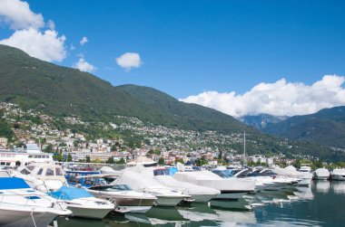 Huzurlu arka plan marina İsviçre