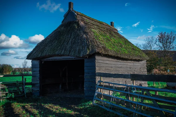 Old Shed Meadow — Stock Photo, Image