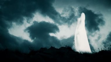 korku sahnesi korkunç bir kadın