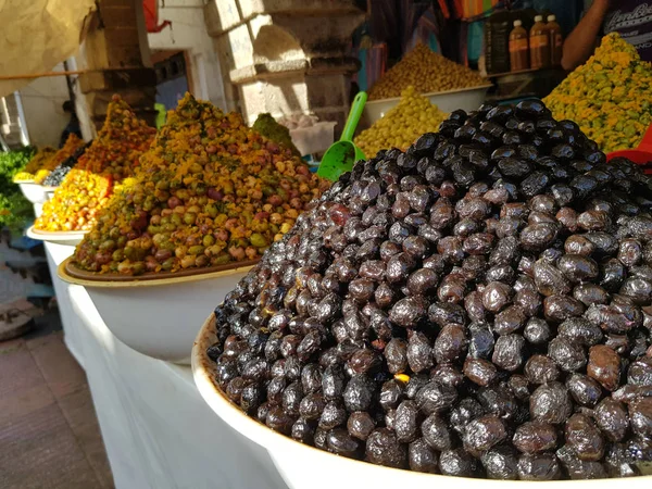 Tutti Tipi Olive Vendita Sul Mercato Bazar — Foto Stock