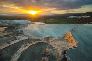 Gün batımında Pamukkale