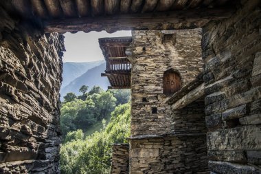 Shatili duvarlı şehir - iç görünüm