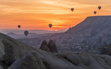 Sunrise scene with hot-air balloons in Cappadocia_