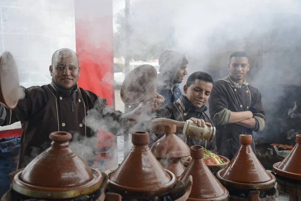 Tajine cozinhar no café — Fotografia de Stock