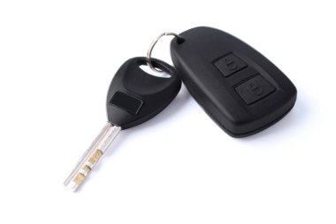 Beyaz arka plan üzerinde izole araba anahtar uzaktan