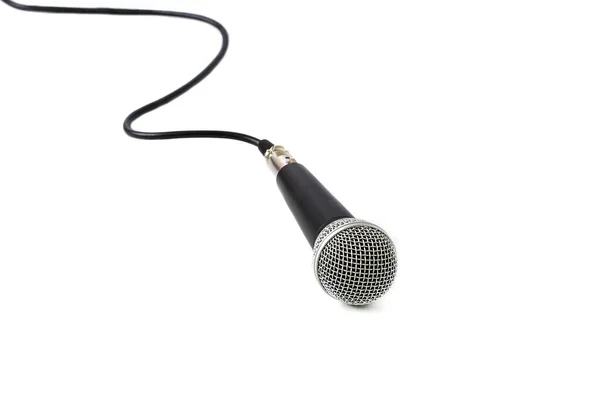 Beyaz arkaplanda mikrofon izole edildi