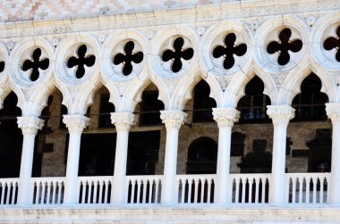 güzel eski bina detayları