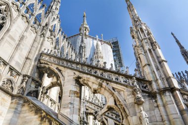 Çatı Duomo di Milano, Milan katedral kilise, Lombardiya, Kuzey İtalya parçaları