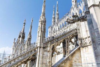 Çatı Duomo di Milano, Milan katedral kilise, Lombardiya, Kuzey İtalya parçaları