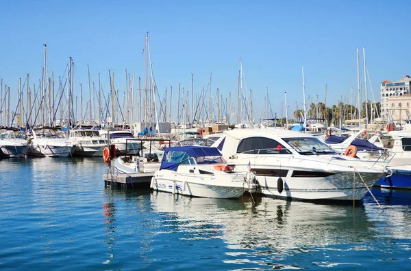 Cannes Francie Června 2016 Luxusní Jachty Kotvící Port Pierre Canto — Stock fotografie