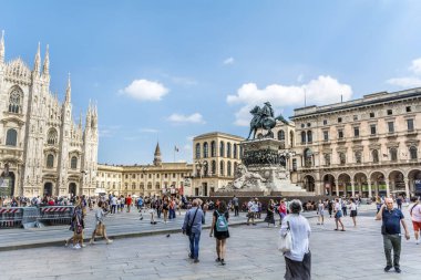 MILAN, ITALY-JUNE 27.2018: Duomo di Milano, Milano Katedrali, Lombardiya, Kuzey İtalya