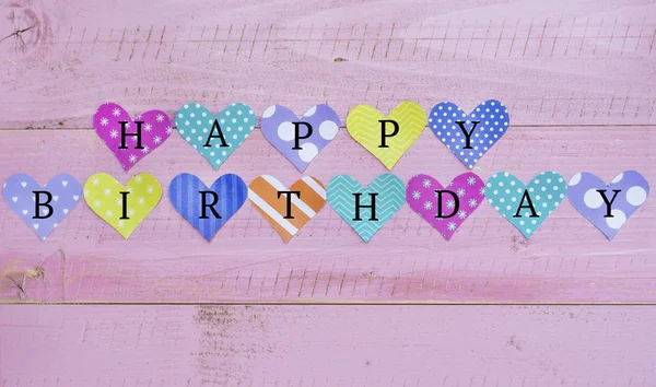 Feliz Aniversário Cartão Saudação Com Coloridos Corações Papel Pendurado — Fotografia de Stock