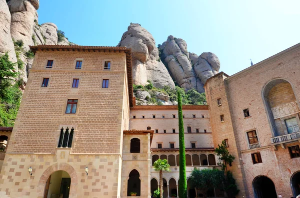 Klasztor Santa Maria Montserrat Góry Ogromne Skały Hiszpania Katalonia — Zdjęcie stockowe