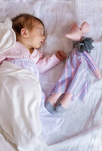 Dormir Niña Recién Nacida — Foto de Stock