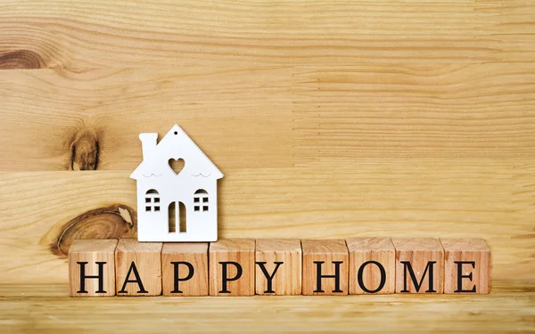 Happy Home Concept Met Witte Houten Huis — Stockfoto