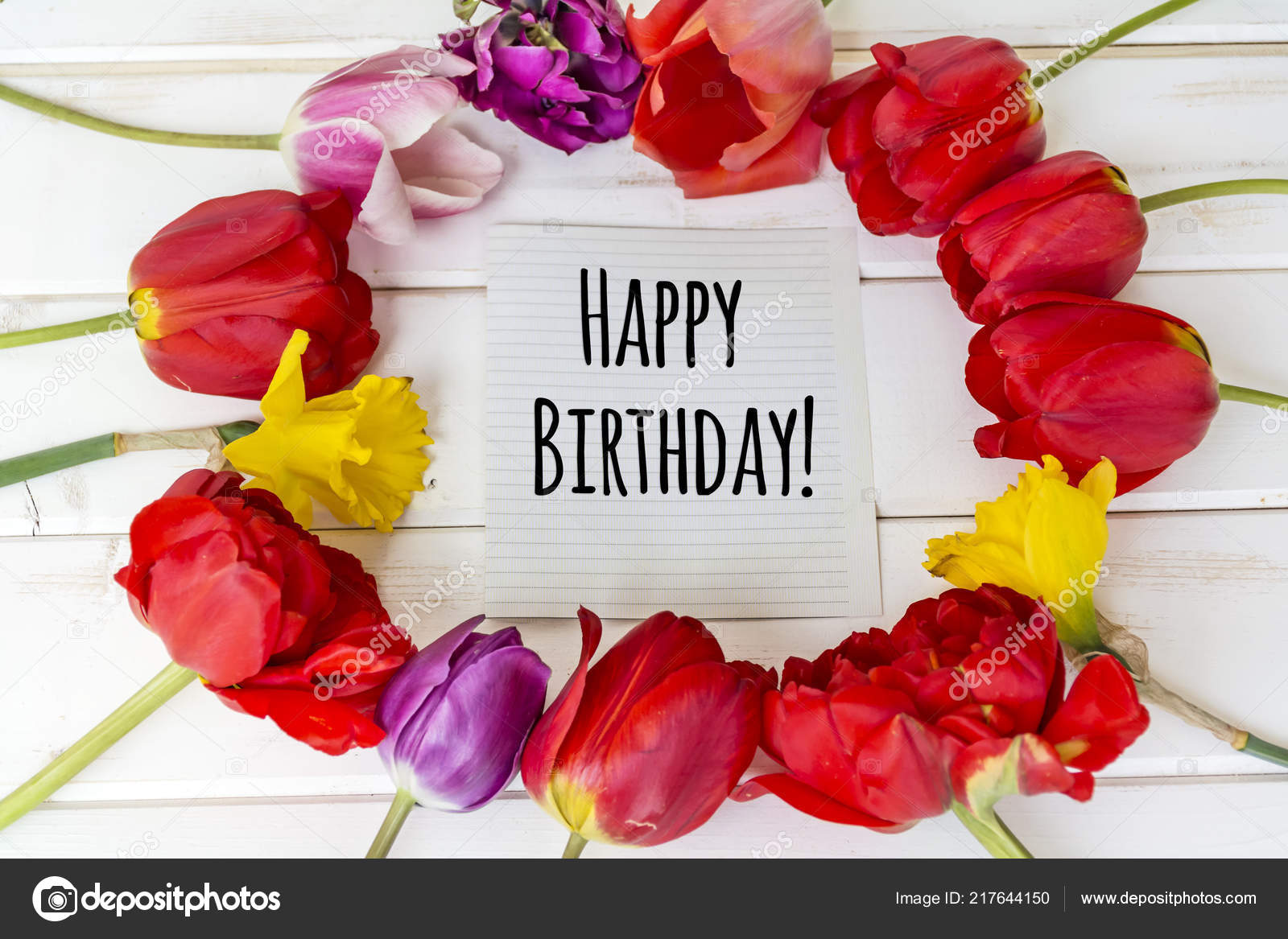 Fleurs Tulipes Sur Table Avec Message Joyeux Anniversaire Image Libre De Droit Par Brnmanzurova Gmail Com C