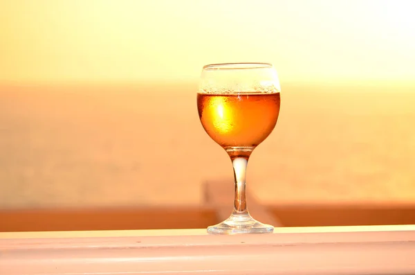 Белое Вино Фоне Заката — стоковое фото