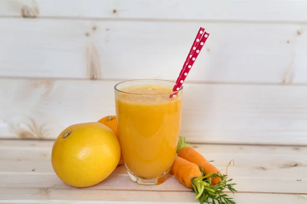 Orangen Smoothie Mit Karotten Und Grapefruit Konzept Für Gesundes Leben — Stockfoto