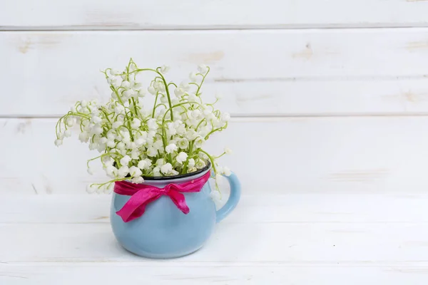 Vaas Met Bloeiende Bloemen — Stockfoto