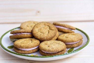 Sandviç Bisküvi, çikolata ile dolu 