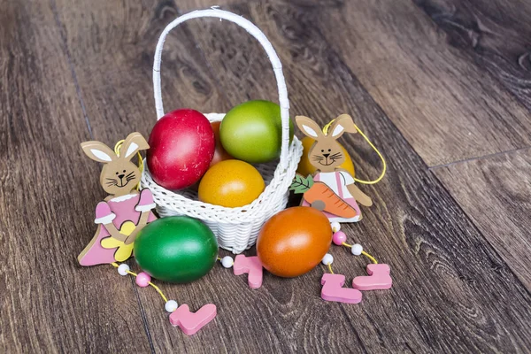 Easter Eggs White Basket Yellow Baby Chicken — Stock Photo, Image