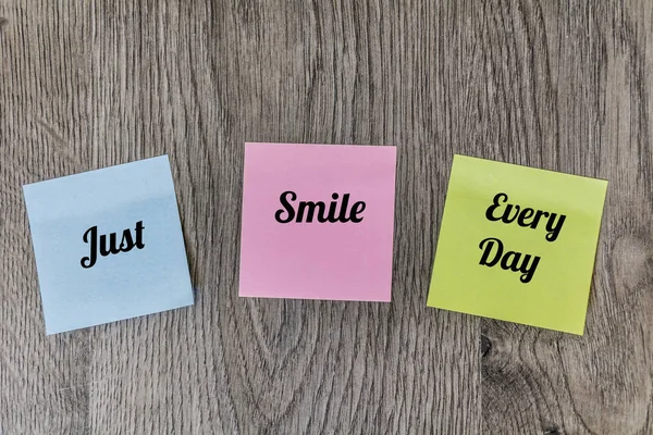 Just Smile Every Day Sticky Notes Pasted Wooden Foundation — стоковое фото