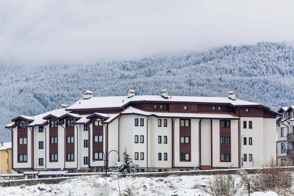 Beautiful Winter Mountain Ski Resort Hotels Банско Болгария — стоковое фото